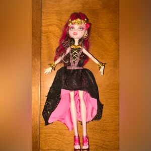 Monster High Doll 13 Wishes Draculaura